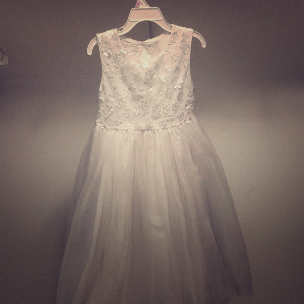 White Flower Girl Dress size 6